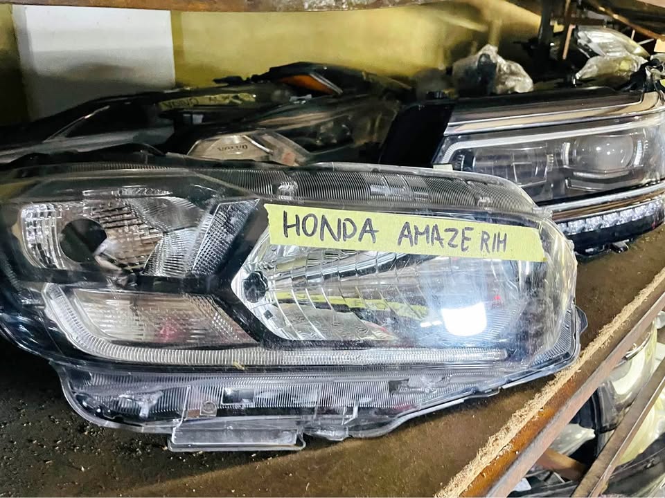 Honda Amaze headlight - Private Seller Honda Amaze headlight - Private Seller