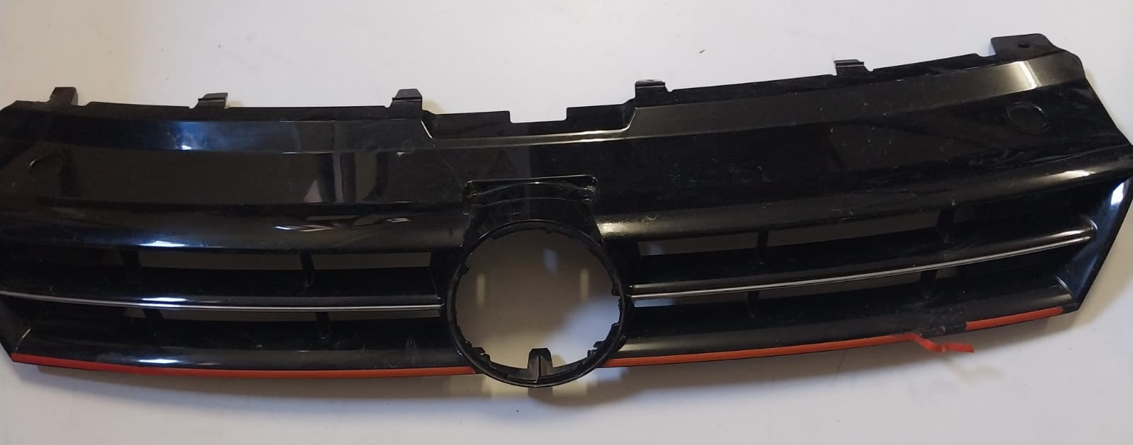 VW Polo 6 Radiator / Upper Bumper Grill - Private Seller