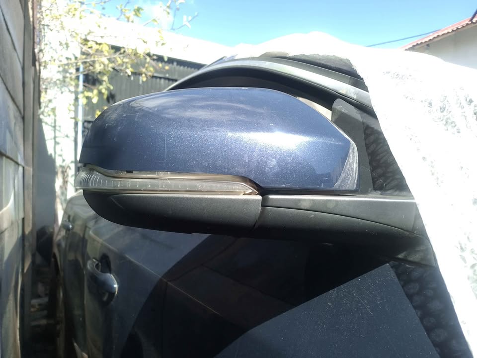 VOLVO S60 2012 RIGHT REAR VIEW MIRROR AVAILABLE DELIVERY AVAILABLE COUNTRY WIDE - Private Seller VOLVO S60 2012 RIGHT REAR VIEW MIRROR AVAILABLE DELIVERY AVAILABLE COUNTRY WIDE - Private Seller