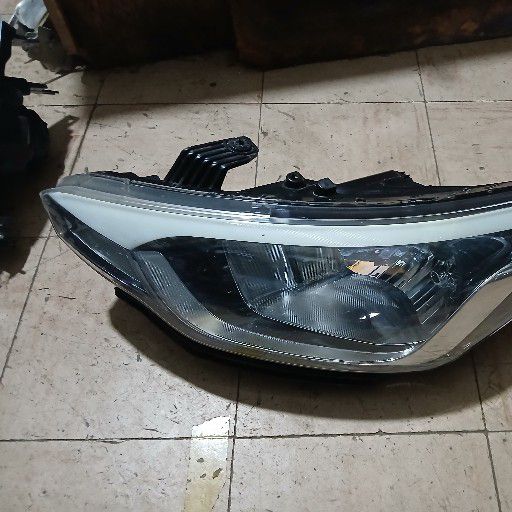 Hyundai i20 grand headlight - Private Seller Hyundai i20 grand headlight - Private Seller