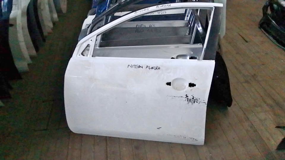 Nissan Almera door - Private Seller