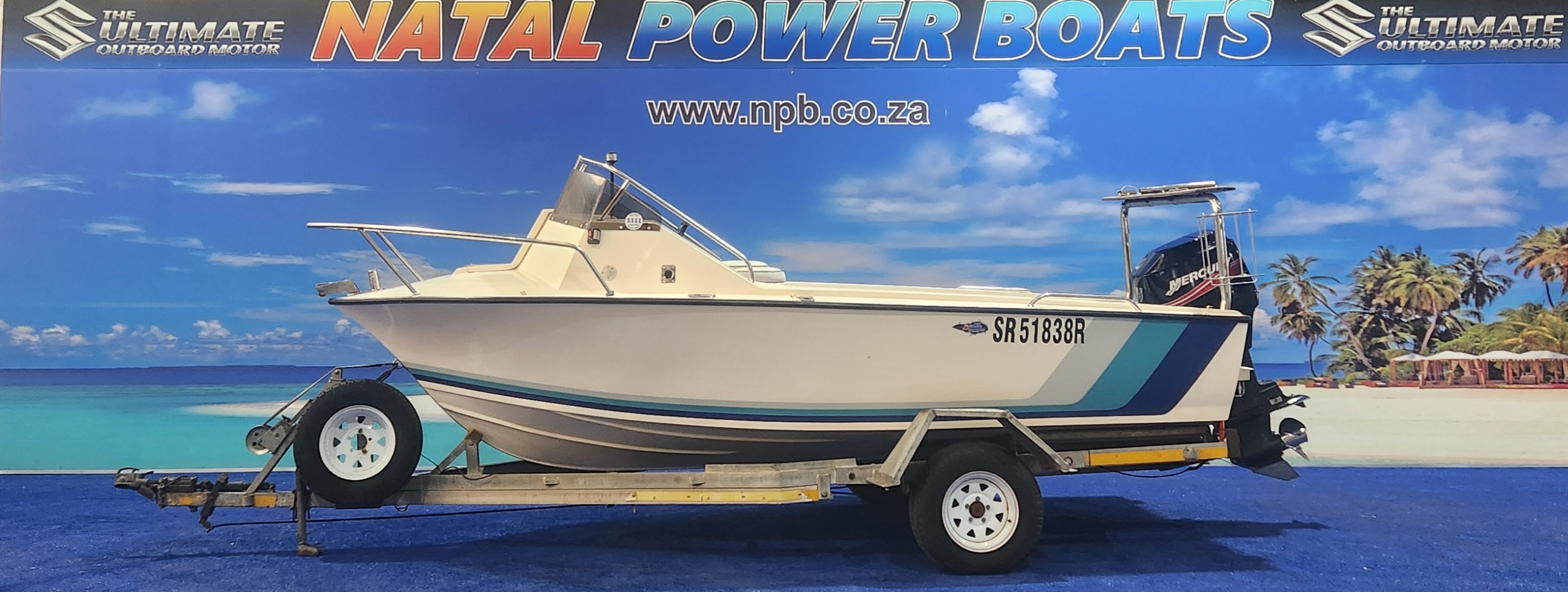 DORADO 16.6 ON TRAILER 90 HP MERCURY TRIM