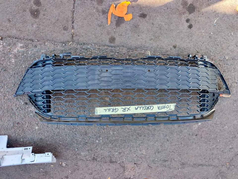 Toyota corolla Xr grill - Private Seller Toyota corolla Xr grill - Private Seller