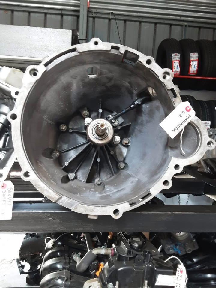 MAHINDRA 2.2 S4 GEARBOX FOR SALE CALL: or WHATSAPP: - Private Seller MAHINDRA 2.2 S4 GEARBOX FOR SALE CALL: or WHATSAPP: - Private Seller