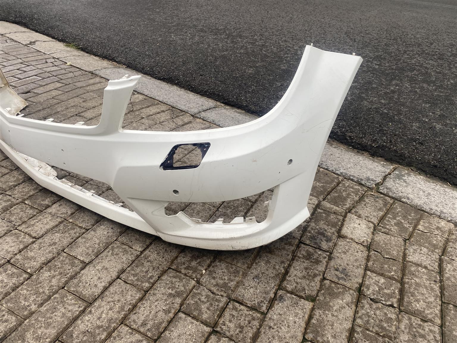 2013 MERCEDES BENZ C-CLASS W204 AMG FRONT BUMPER FOR SALE.IN EXCELLENT CONDITION - Private Seller 2013 MERCEDES BENZ C-CLASS W204 AMG FRONT BUMPER FOR SALE.IN EXCELLENT CONDITION - Private Seller