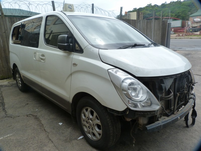 Hyundai H-1 2.5 CRDI VGT Wagon AT White - 2011 STRIPPING FOR SPARES - Private Seller Hyundai H-1 2.5 CRDI VGT Wagon AT White - 2011 STRIPPING FOR SPARES - Private Seller