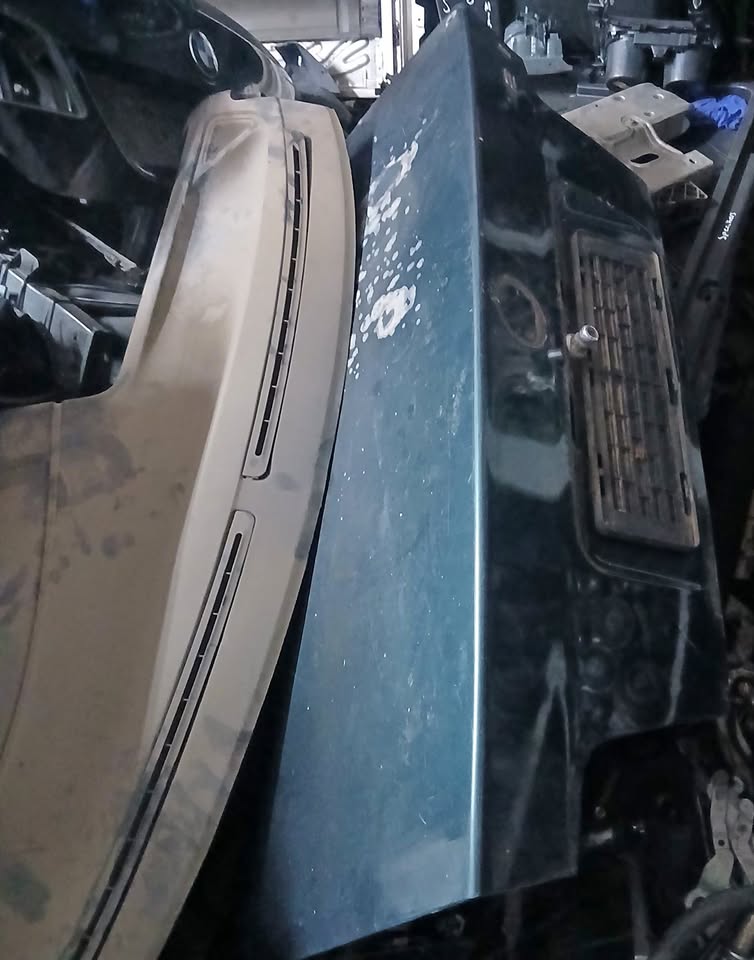 Bmw e36 bootlid - Private Seller Bmw e36 bootlid - Private Seller