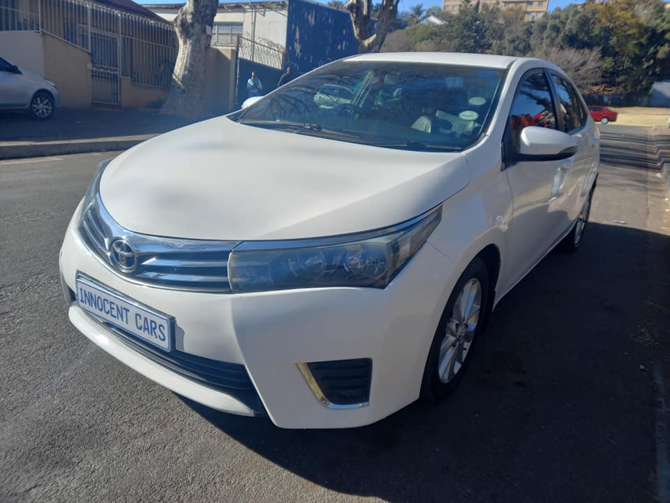 2017 TOYOTA COROLLA PRESTIGE 1.3 ENGINE PETROL, MANUAL , WHITE COLOR, MILEAGE 78000KMS
