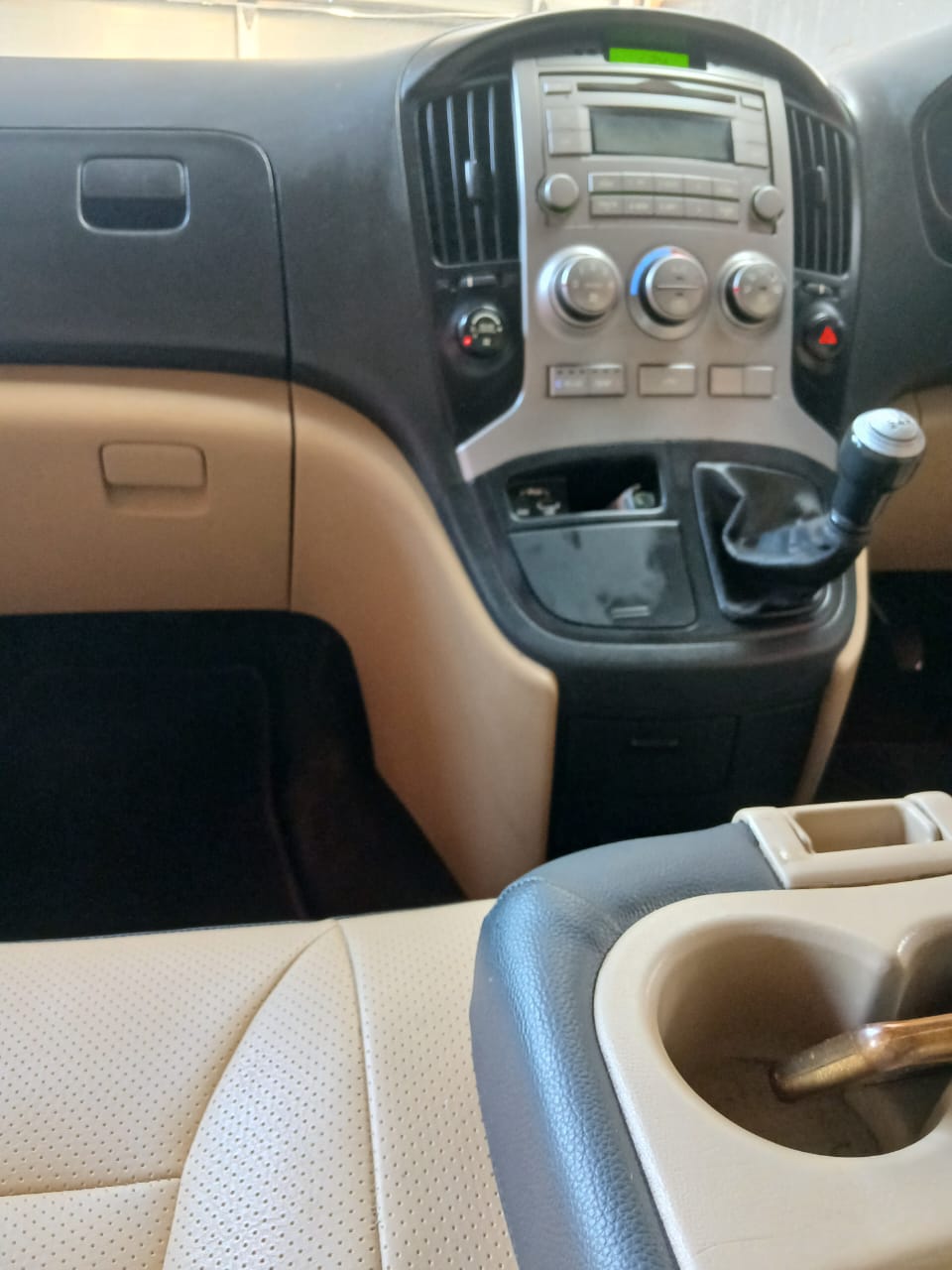 Hyndai H1, petrol . 8 seater Manual transmission 2012 model.