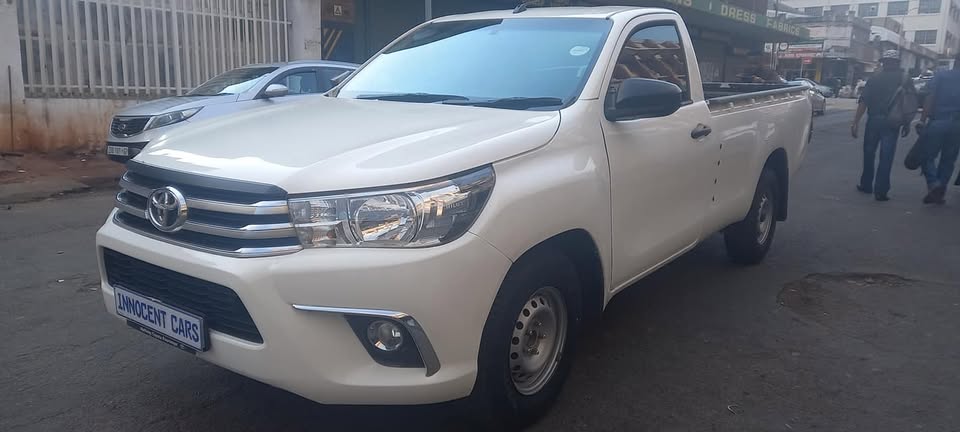 2018 TOYOTA HILUX 2.4GD6 DIESEL, MANUAL TRANSMISSION, WHITE COLOUR