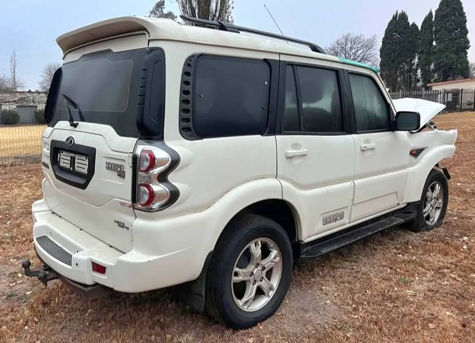 Mahindra S10 SUV Now Stripping For Parts - Private Seller Mahindra S10 SUV Now Stripping For Parts - Private Seller