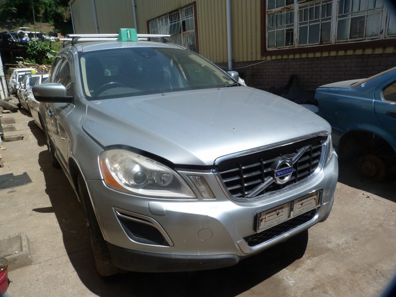 Volvo XC60 D5 Geartronic Elite AWD AT Silver - 2012 STRIPPING FOR SPARES - Private Seller Volvo XC60 D5 Geartronic Elite AWD AT Silver - 2012 STRIPPING FOR SPARES - Private Seller