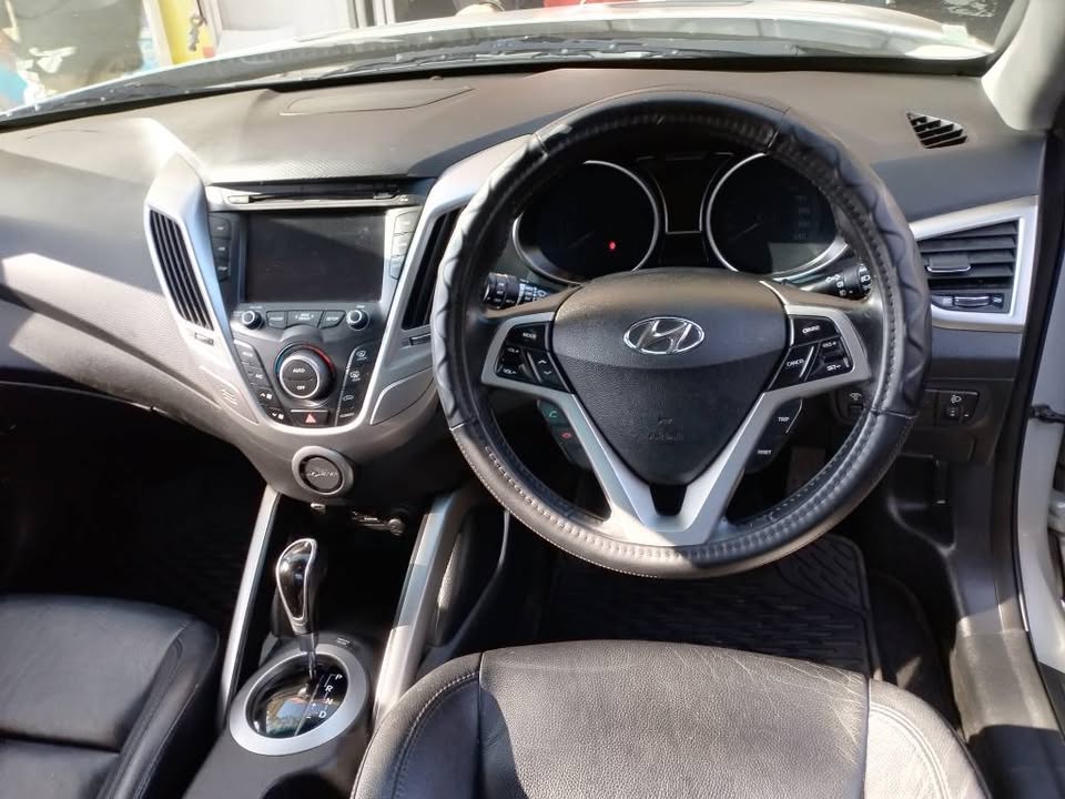 2013 HYUNDAI VELOSTER 1.6 AUTOMATIC