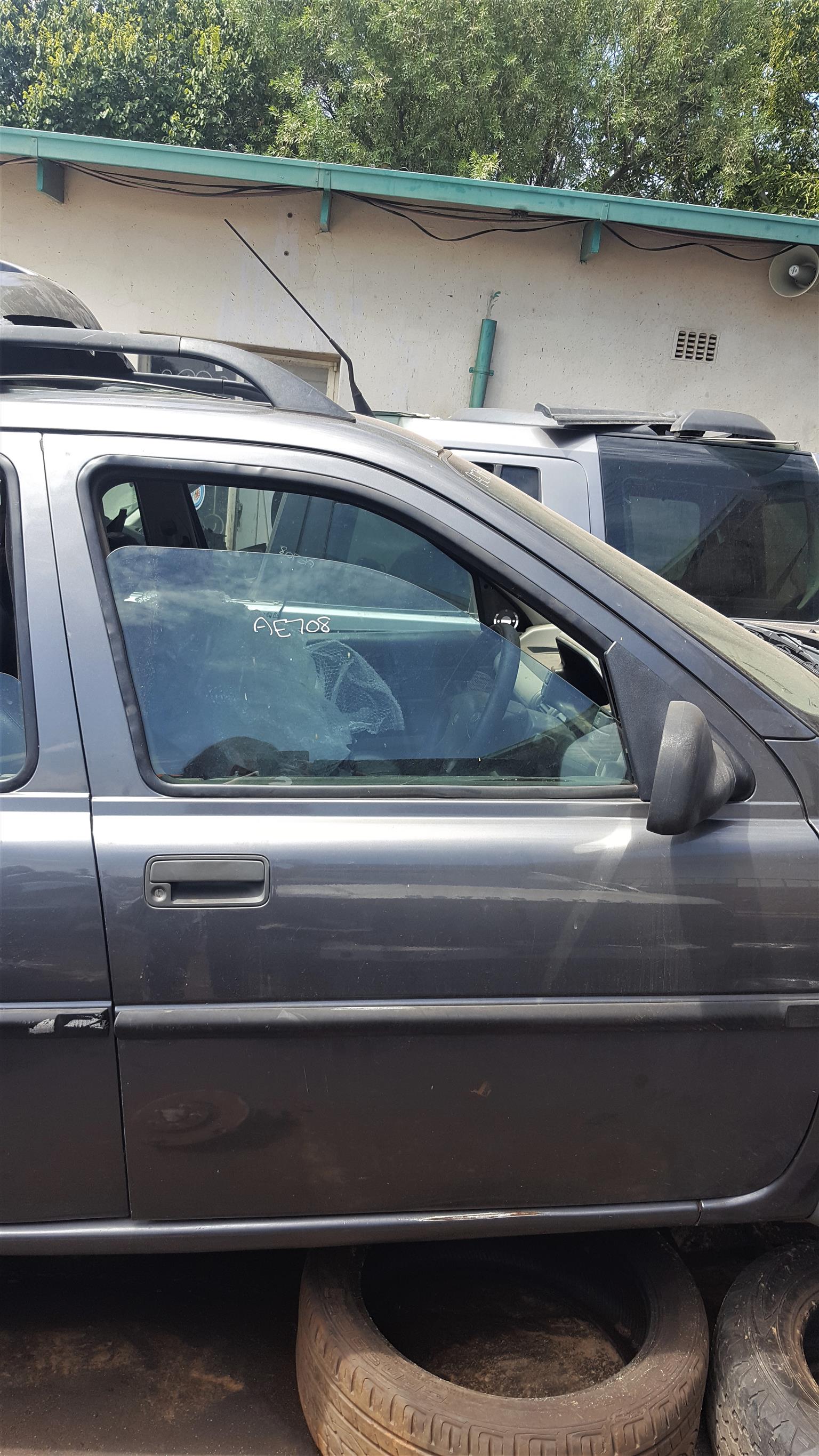 Front Doors for Land Rover Discovery 2/3/4, Freelander, Range Rover for sale | Auto Ezi