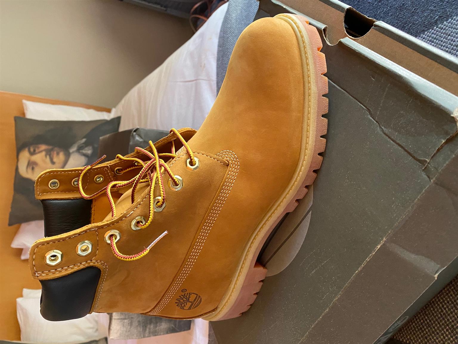 show me pictures of timberland boots