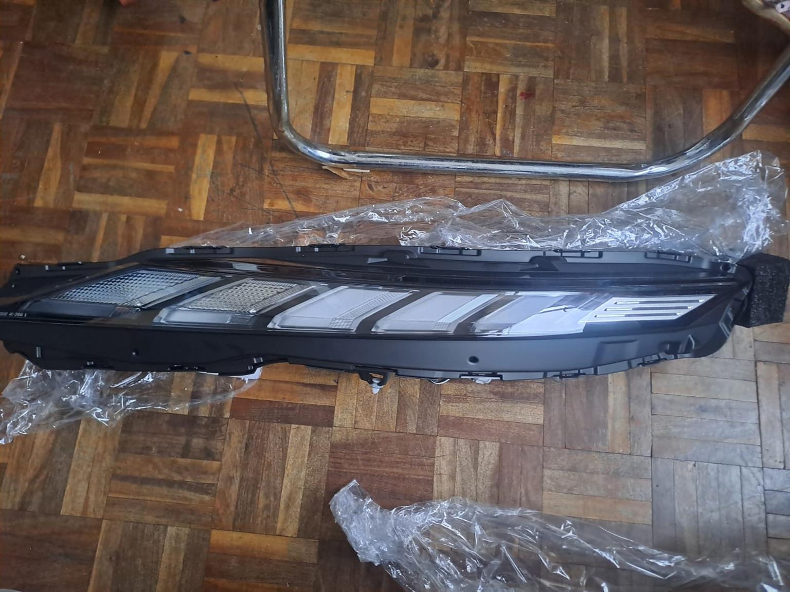 Mitsubishi xpander day running light - Private Seller