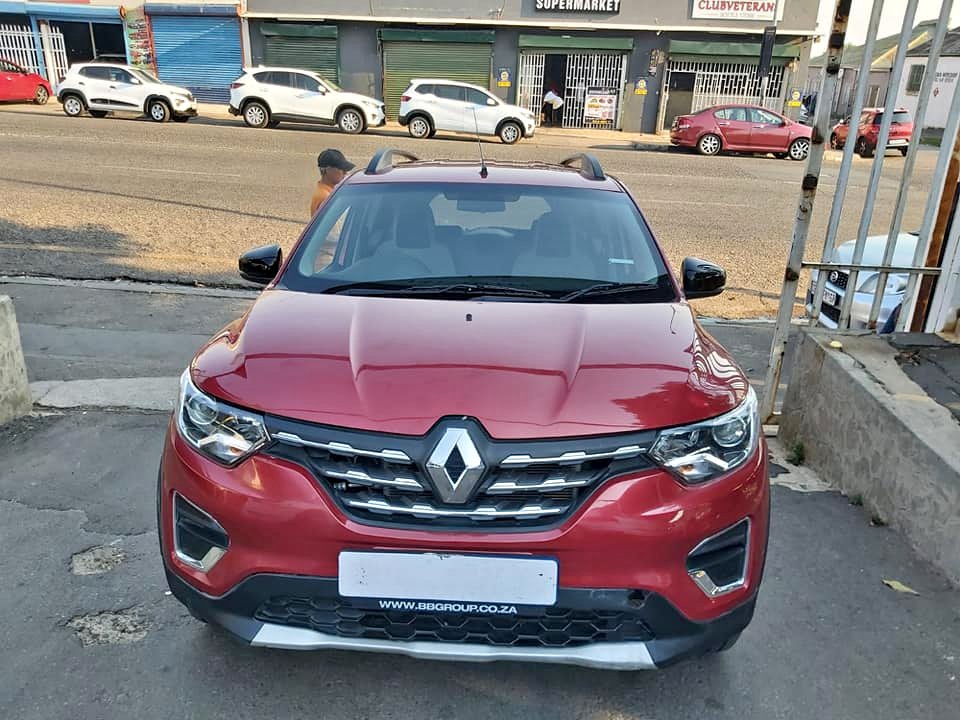 2022 Renault Triber 1.0 Automatic Transmission with a Spare key Seven seater