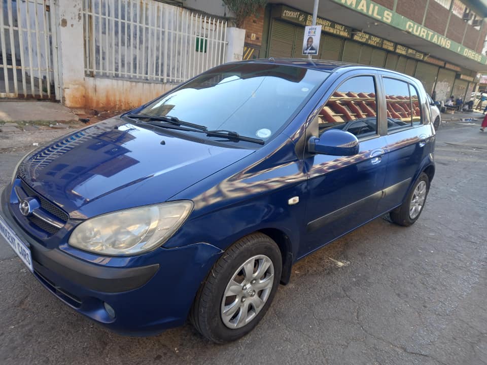 2007 HYUNDAI GETZ HATCHBACK 1.4 PETROL, MANUAL, BLUE COLOR