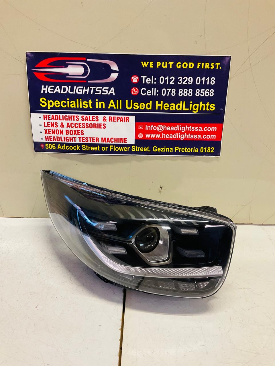 Kia Picanto X-line right side headlight - Private Seller Kia Picanto X-line right side headlight - Private Seller