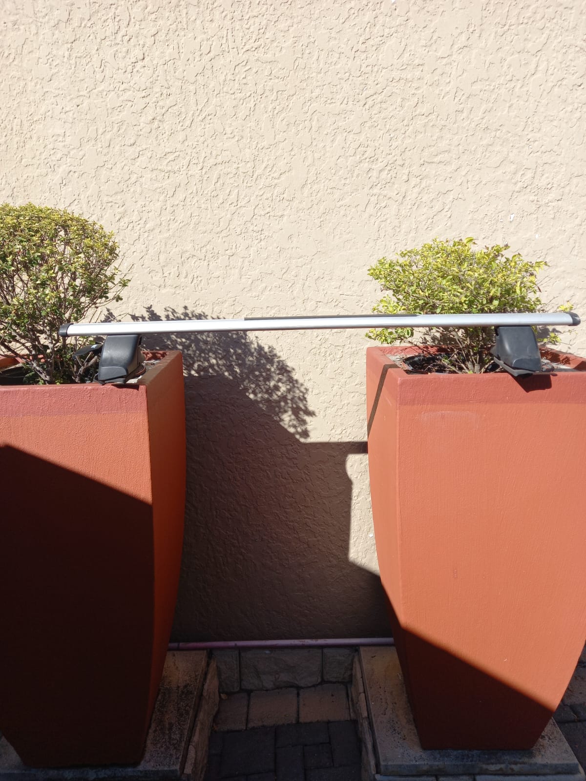 THULE ROOF CARRIER - Private Seller