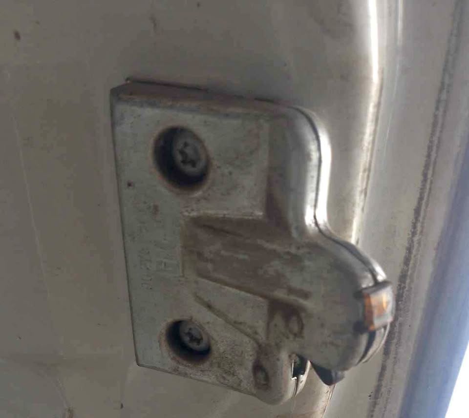 Corsa Classic Sedan Boot Lock