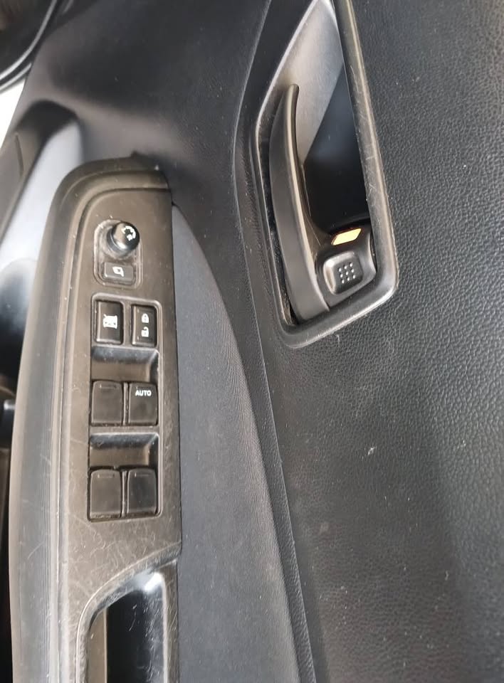 2021 model Suzuki Dzire sedan manual transmission petrol 1.2 engine capacity mileage 41000km