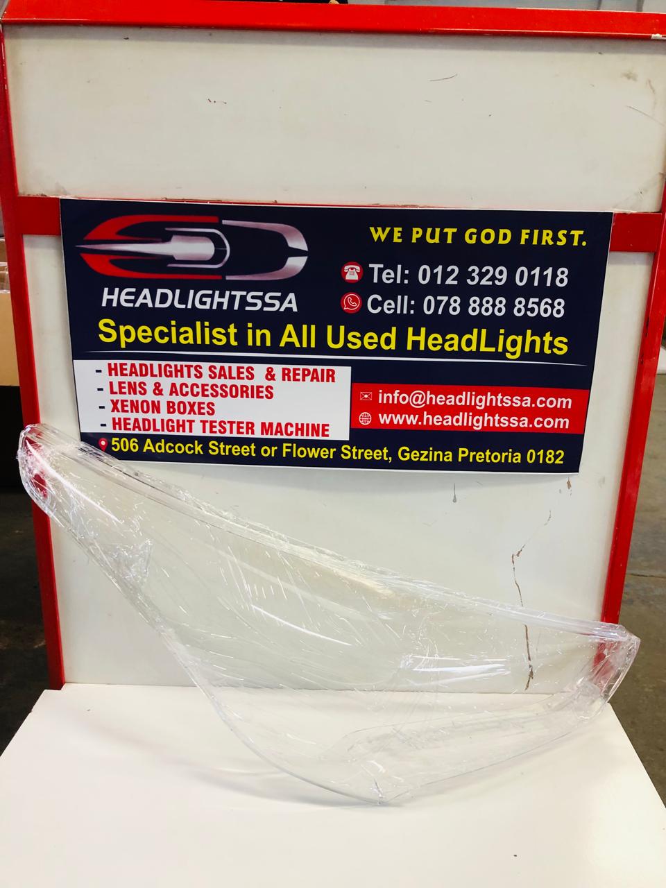 Hyundai Veloster right side headlight replacement lens - Private Seller Hyundai Veloster right side headlight replacement lens - Private Seller