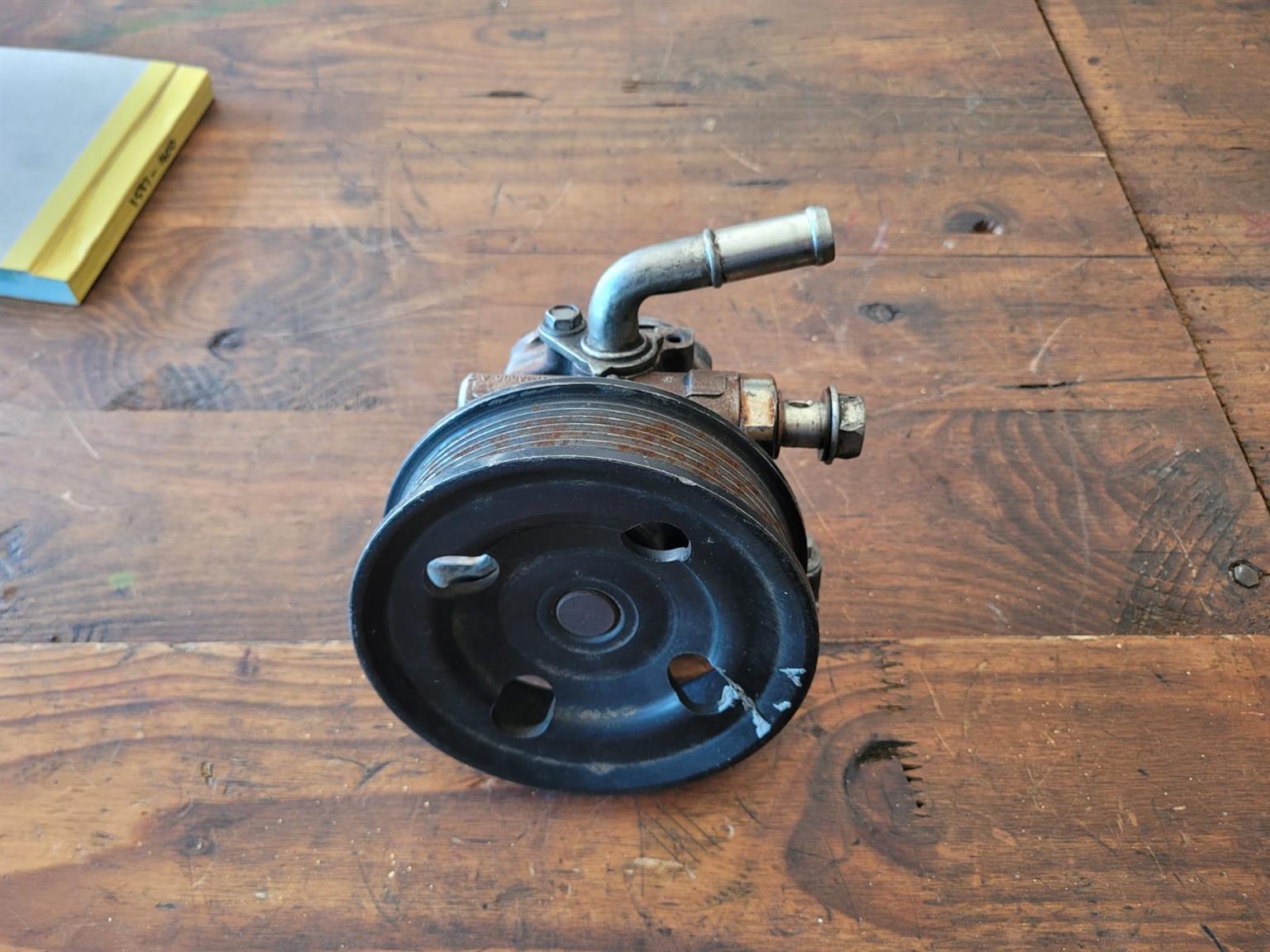 Ford Ranger 2.2 T 6 powersteering pump R2500 - Private Seller Ford Ranger 2.2 T 6 powersteering pump R2500 - Private Seller