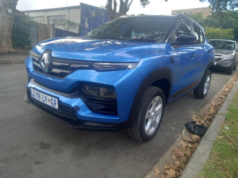2023 Renault Kiger 1.0 Turbo Petrol, Manual, Blue, 23000kms Service book.