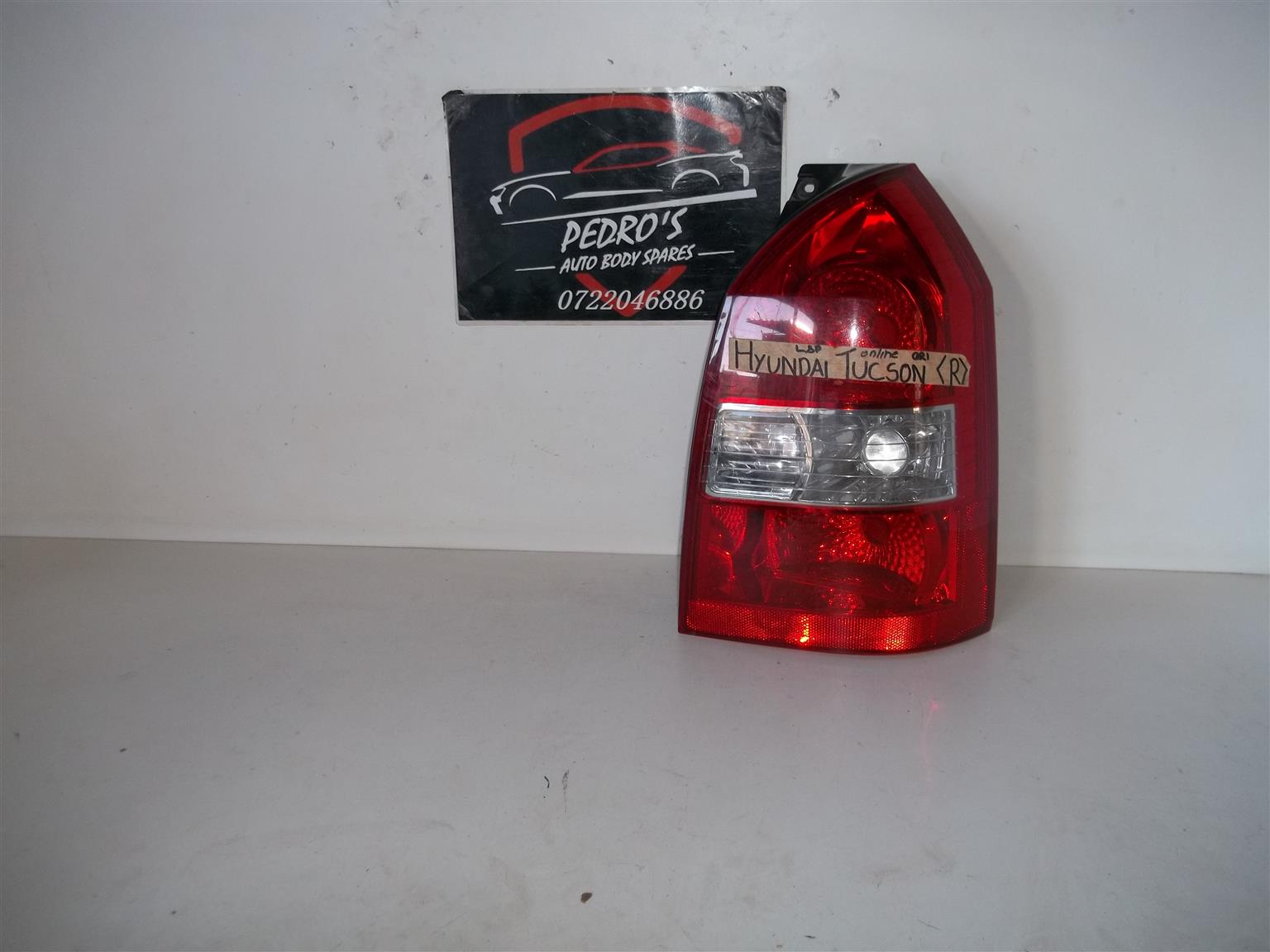 Hyundai Tucson '04-'10 right tail light - Private Seller Hyundai Tucson '04-'10 right tail light - Private Seller