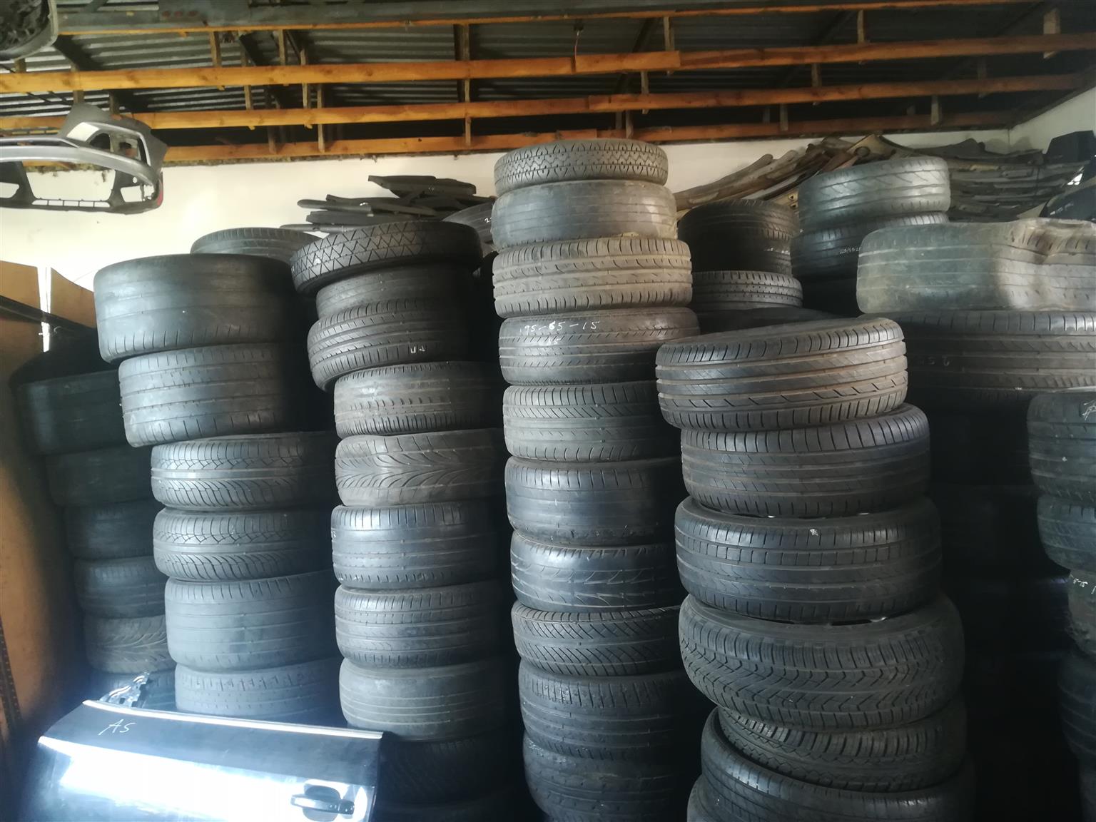 AUDI AND VW TYRES FOR SALE - Private Seller AUDI AND VW TYRES FOR SALE - Private Seller