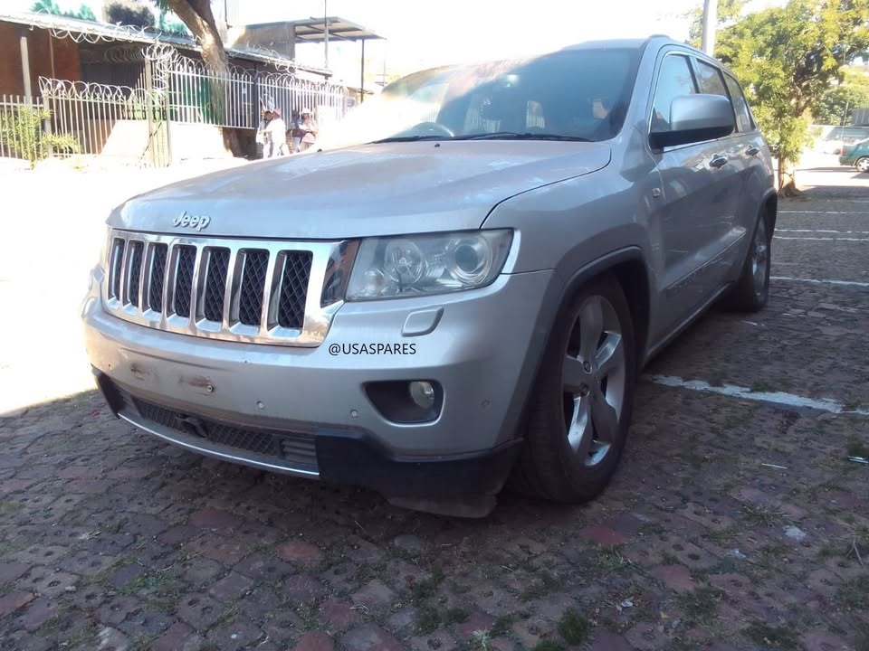 Jeep Grand Cherokee 3.6 Stripping For Interior Parts - Private Seller Jeep Grand Cherokee 3.6 Stripping For Interior Parts - Private Seller