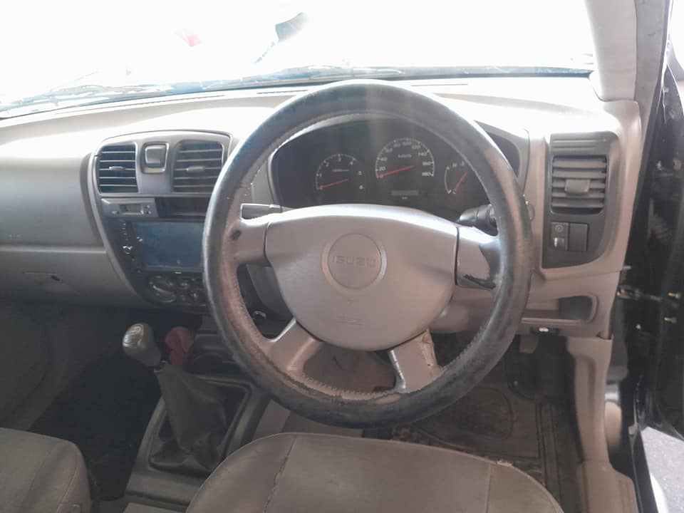 2007 ISUZU KB300 3.0 MANUAL