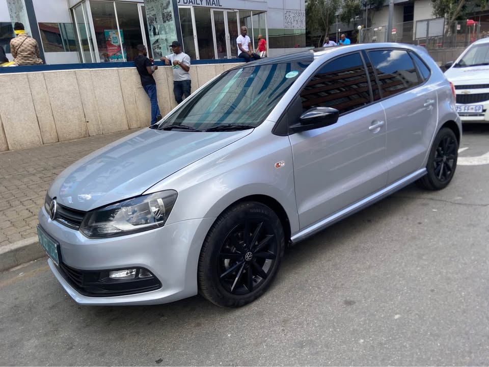 2024 Polo Vivo 1.4 800km manual