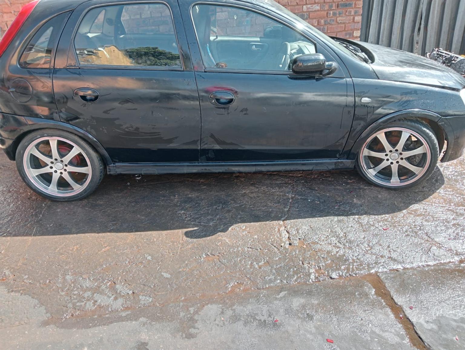 OPEL CORSA GAMMA 1.8 STRIPPING FOR SPARES | Junk Mail