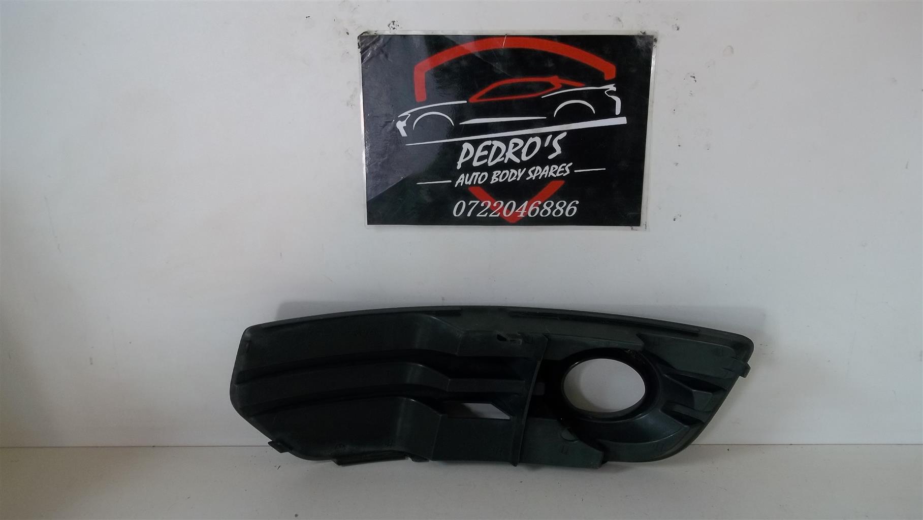 Audi Q5 right fog light cover - Private Seller Audi Q5 right fog light cover - Private Seller