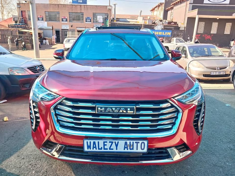 2023 HAVAL JOLION 1.5T  Transmission: Automatic  Mileage: 20000km  Fueltype: Petrol  Maroon