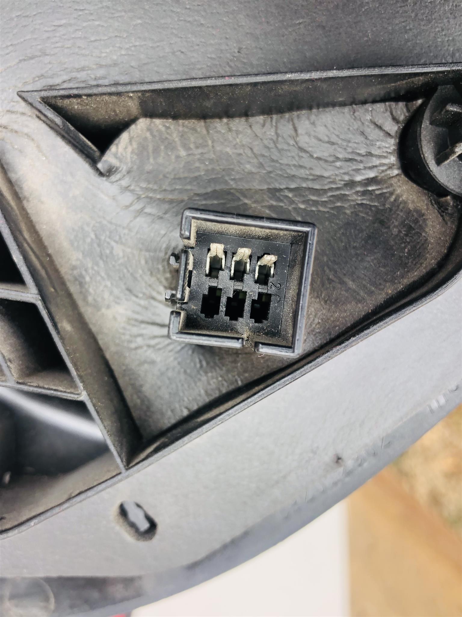 Chevrolet utility left side electric mirror - Private Seller