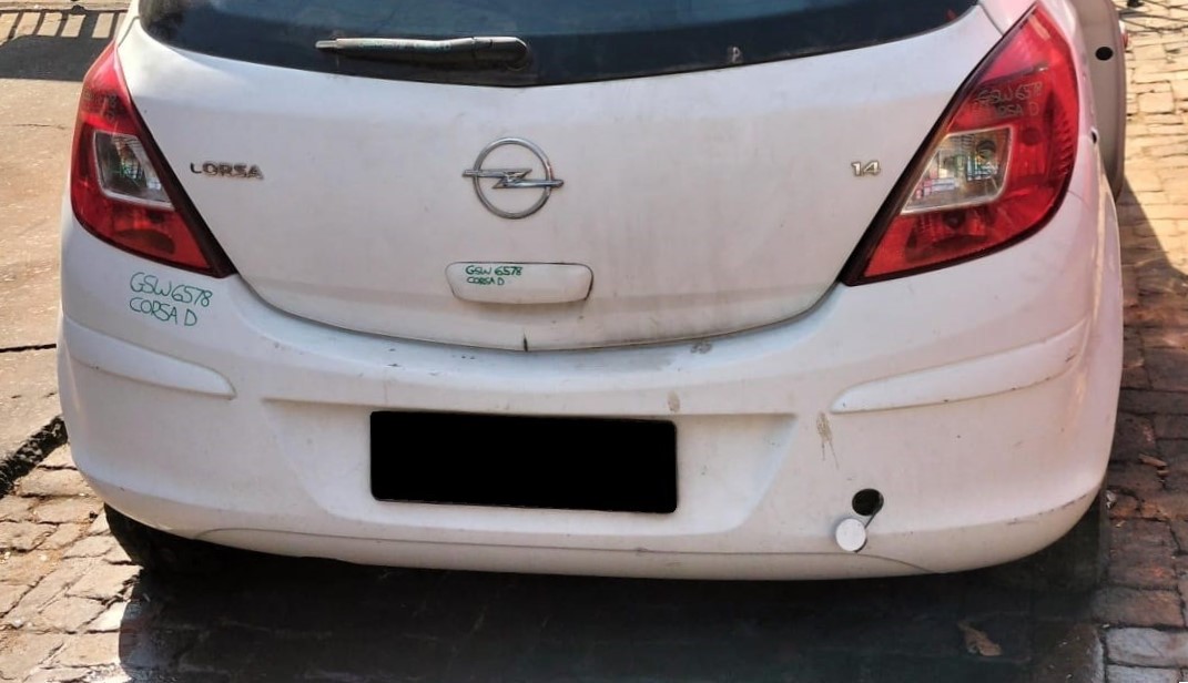 Opel Corsa D Second-hand Rear Bumper - White - Private Seller Opel Corsa D Second-hand Rear Bumper - White - Private Seller