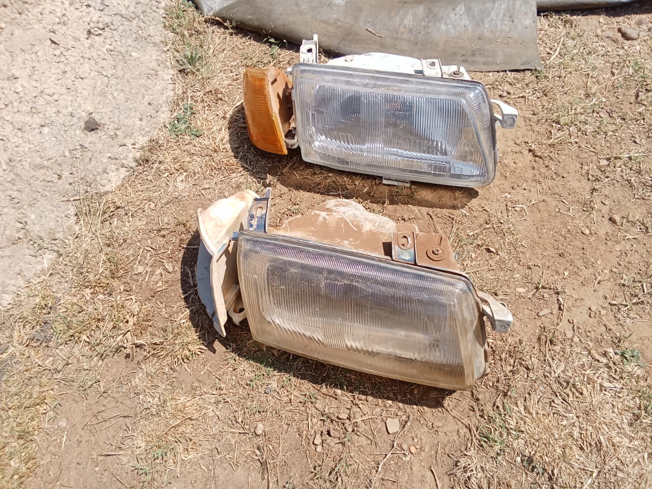 Opel Astra head lights right only - Private Seller
