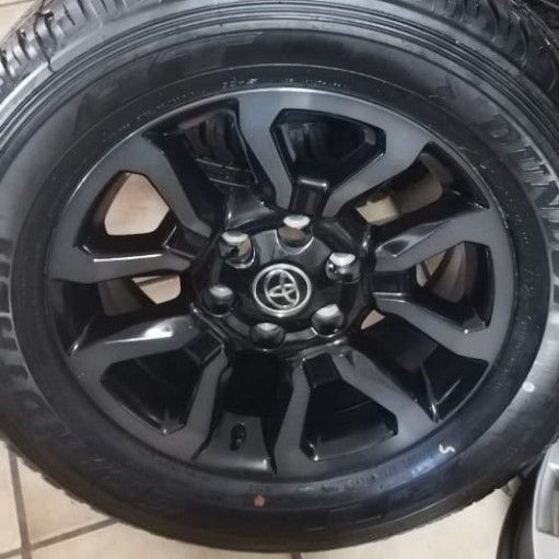 Toyota legendRs rims and tyres