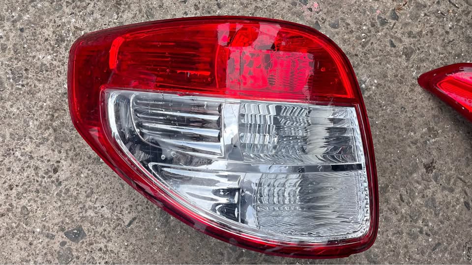 Suzuki SX4 taillight - Private Seller Suzuki SX4 taillight - Private Seller
