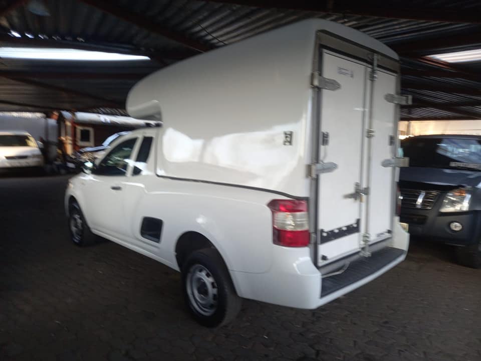 Chervolet Utility 1.4 with Canopy Manual petrol 2013 White Spare key