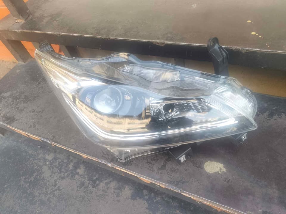 Toyota starlet/Suzuki Baleno right headlight - Private Seller Toyota starlet/Suzuki Baleno right headlight - Private Seller