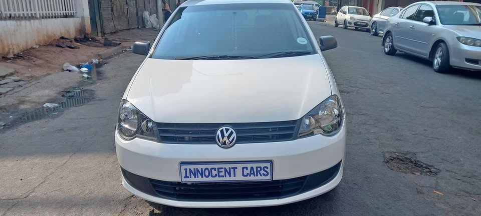 2010 VW POLO VIVO 1.4 MANUAL TRANSMISSION..PETROL.. WHITE COLOUR
