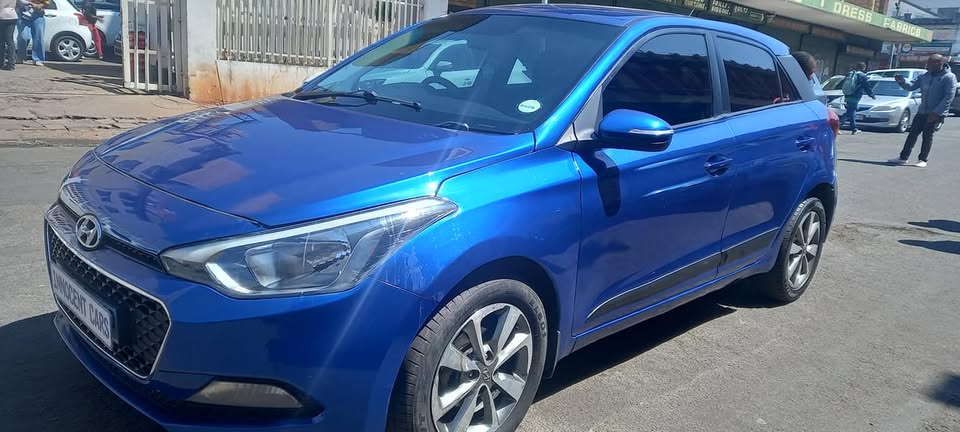 2016 HYUNDAI i20 1.4 AUTOMATIC, PETROL, BLUE COLOUR, MILEAGE 75000KM