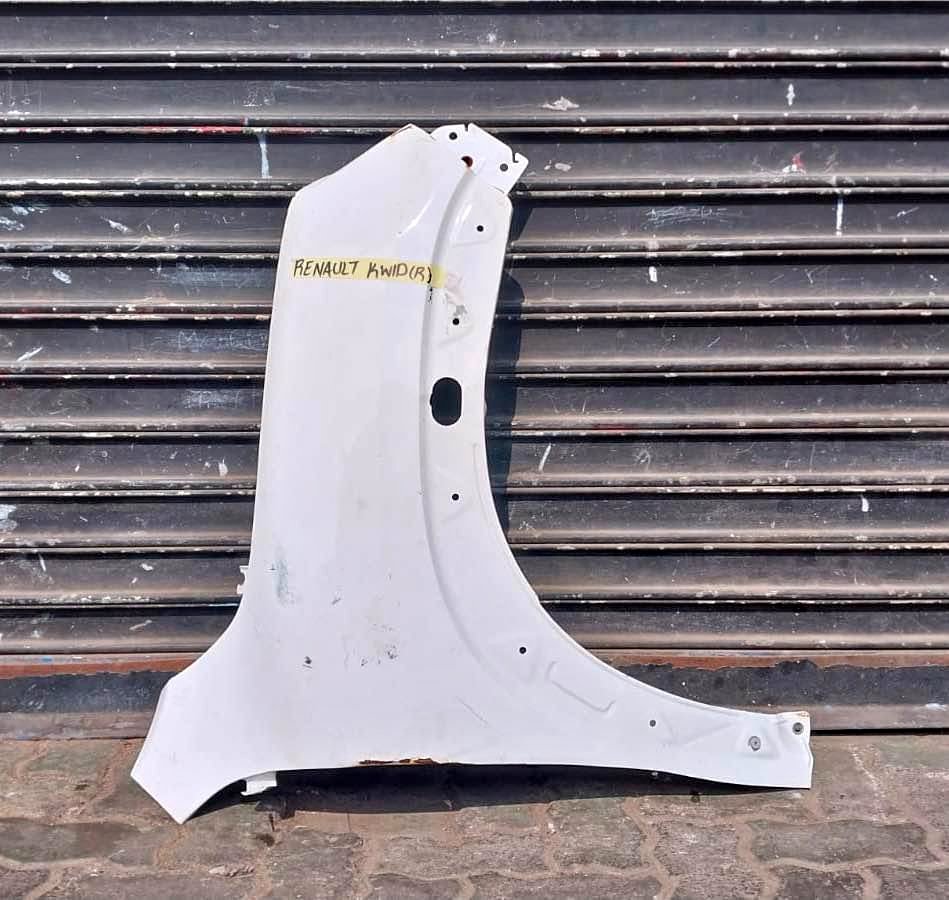 Renault Kwid fender - Private Seller Renault Kwid fender - Private Seller