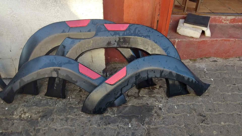 TOYOTA HILUX GD6 2024-2025 WHEEL ARCH 4 SET - Private Seller TOYOTA HILUX GD6 2024-2025 WHEEL ARCH 4 SET - Private Seller