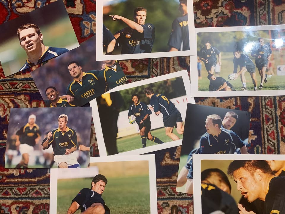 Rugbyfoto’s baie groot hoeveelheid van 1995 tot 2001 Name van rugbyspelers ingesluit. Rugbyfoto’s baie groot hoeveelheid van 1995 tot 2001 Name van rugbyspelers ingesluit.