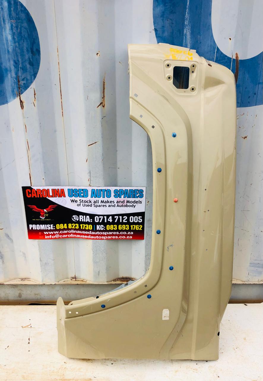 Toyota Land Cruiser left side fender with marker lamp - Private Seller Toyota Land Cruiser left side fender with marker lamp - Private Seller